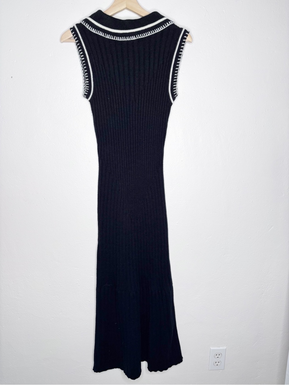 En Saison Granger Sleeveless Collared Black Knit Midi Dress Size S EUC - Picture 13 of 14